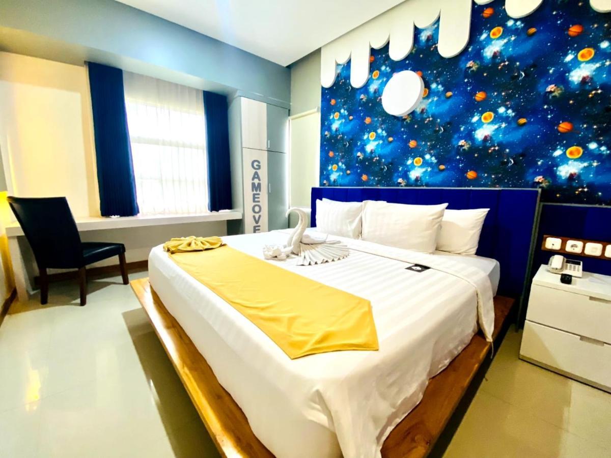 Luminor Hotel Banyuwangi By Wh Exteriör bild