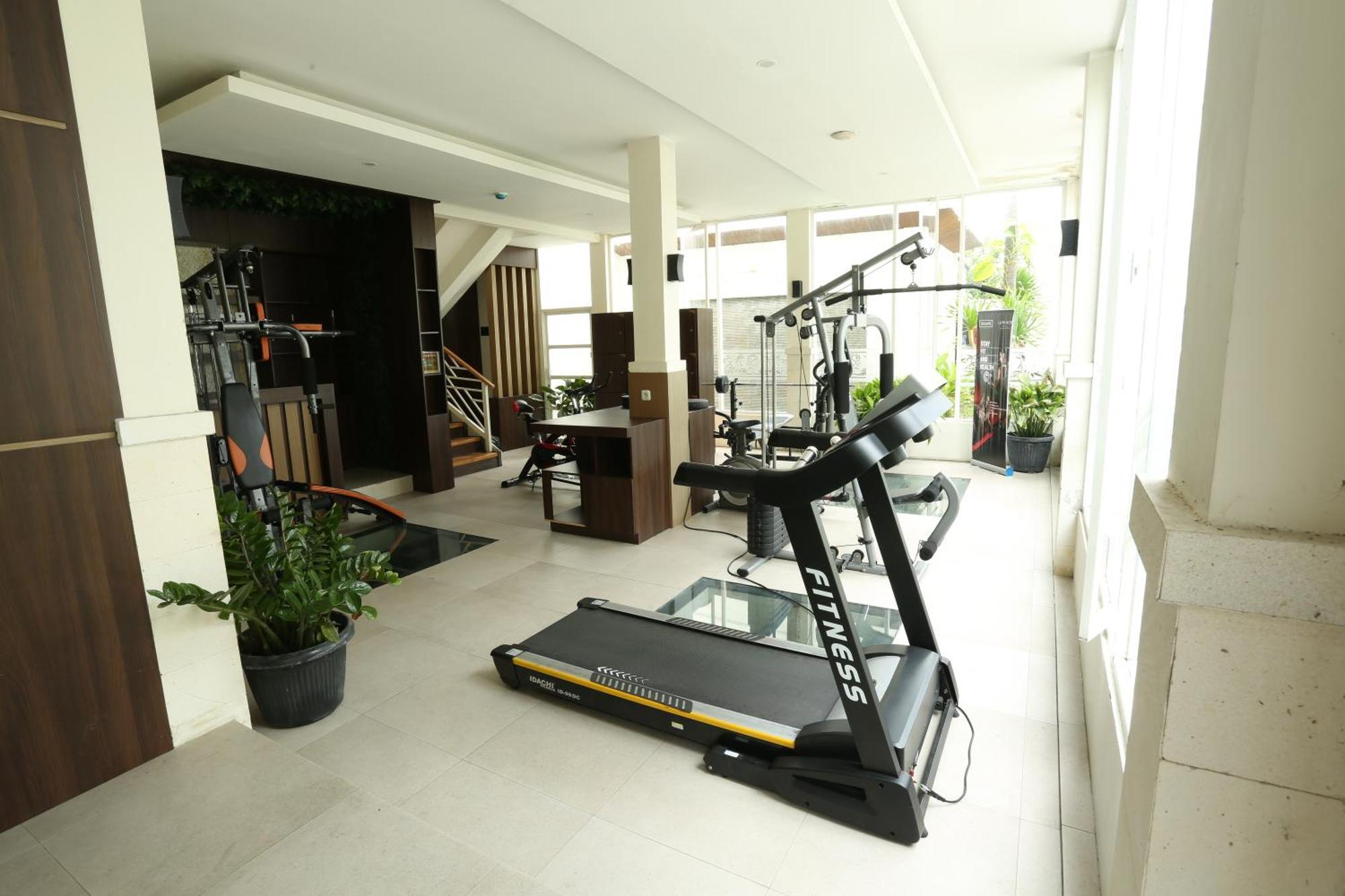Luminor Hotel Banyuwangi By Wh Exteriör bild