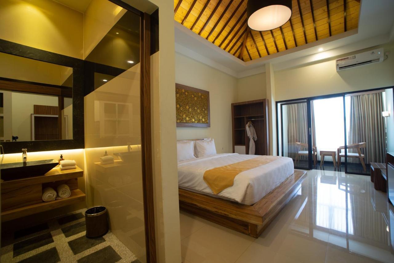 Luminor Hotel Banyuwangi By Wh Exteriör bild