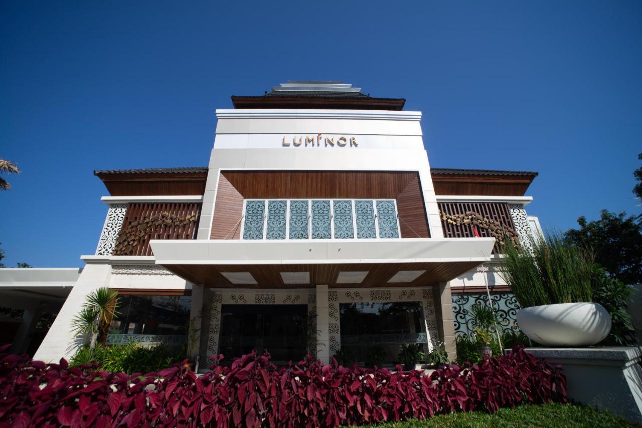 Luminor Hotel Banyuwangi By Wh Exteriör bild