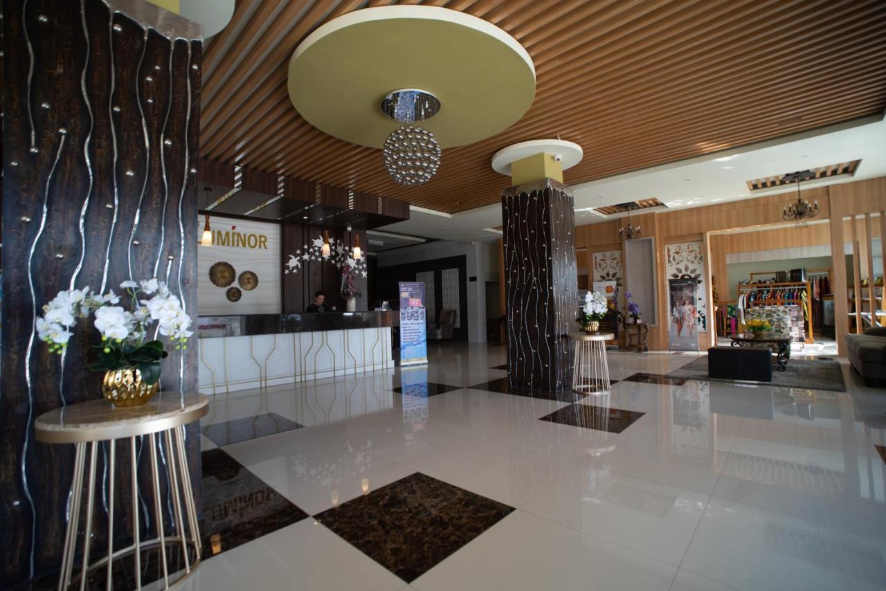 Luminor Hotel Banyuwangi By Wh Exteriör bild